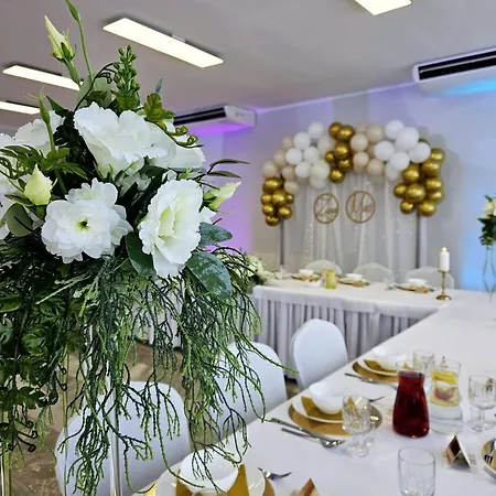 Hotel Za Jeziorem Rogozno (Oborniki)